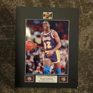 Magic Johnson Los Angeles Lakers Great Signed Photo